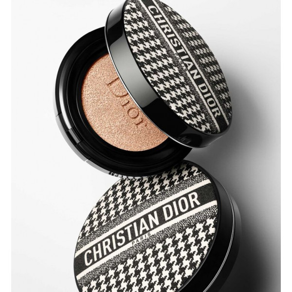 Dior Forever Perfect Cushion Foundation (Houndstooth Limited Edition)